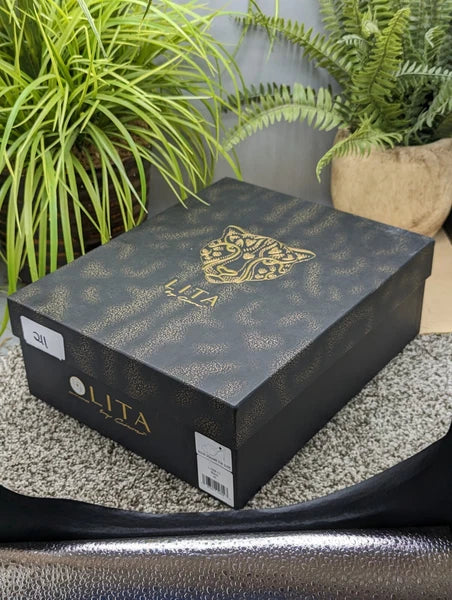 NEW - LITA by Ciara Solid Square Toe Black Leather Women's Size 40