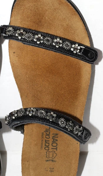 Naot Mona Womens Size 7-7.5 EUR 38 Metal Beaded Flowers Leather Sandals Rare