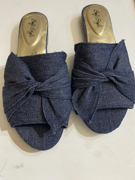 5.5 Hush Puppies Soft Style , Memory Foam, Denim Slip On Sandals. Low Heel
