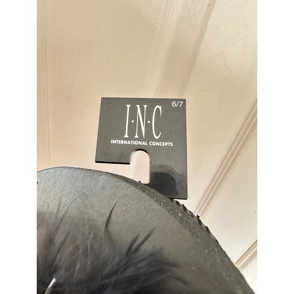 NEW INC International Concepts Black Feather Thong Sandals Womens Size 6/7