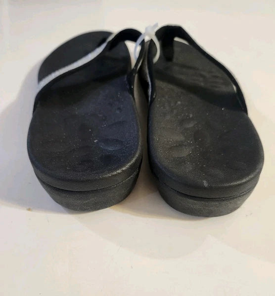 NEW! VIONICA STYLE sz 8 (38) ORTHO SILVER SPARKLE ON BLACK THONG SANDALS  SLIDES
