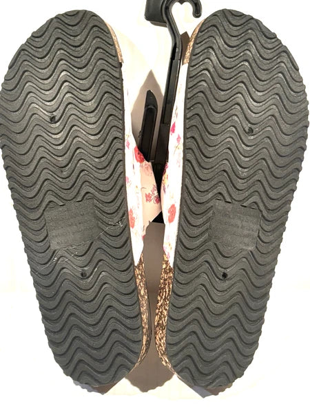 Sandals Floral Womens Just Be Buckle Cork Style Bottoms Non Slip NEW With Tags