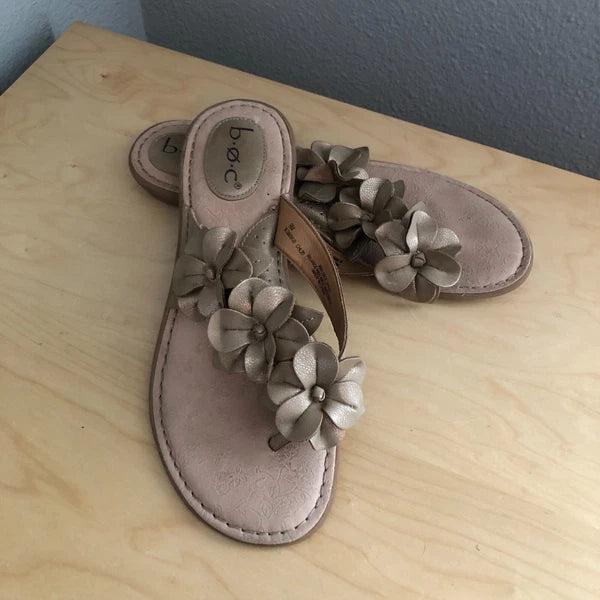 B.O.C Slide Sandals Womens US 9 Gold Metallic Flowers Vegan Leather Flip Flops