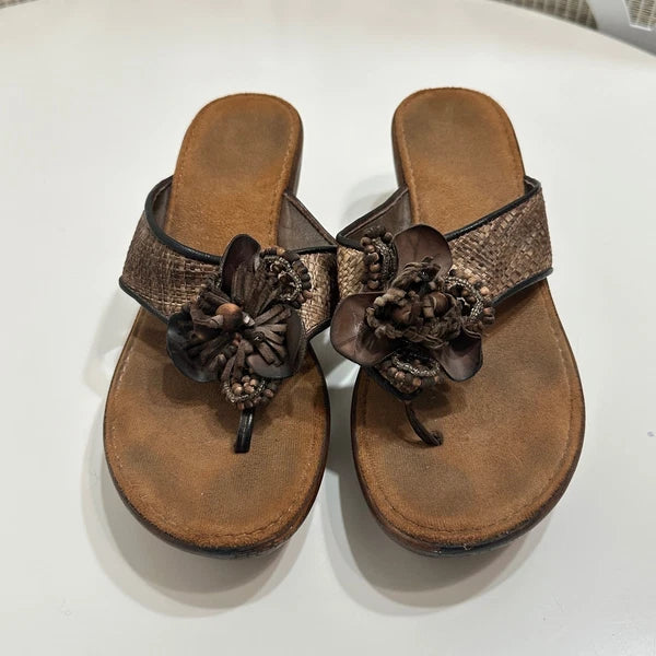 Floral Appliqué Wedge Sandals Women's 7* Made in Italy Thongs Brown Slides Artsy