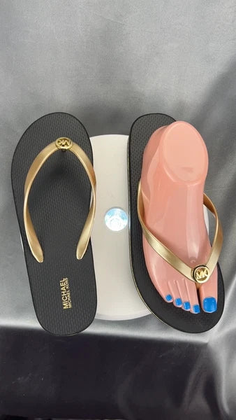 Michael Kors Logo Flip Flops Womens 10 Fashion Sandals Black/Gold RX24D MK Shoes