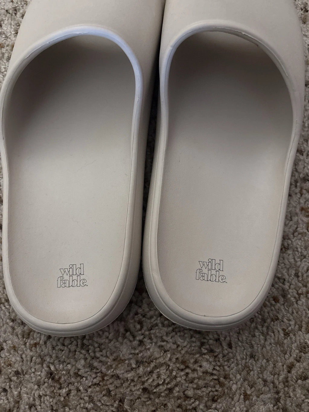 Wild Fable Women’s Foam Slide Sandals Size 11 White Yeezy Style – New