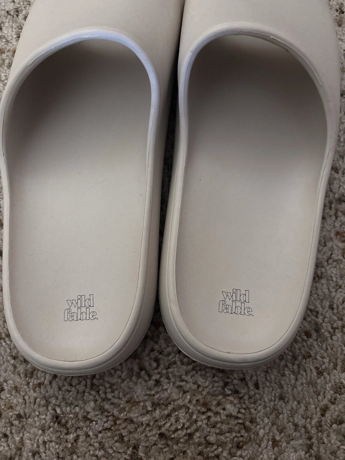 Wild Fable Women’s Foam Slide Sandals Size 11 White Yeezy Style – New