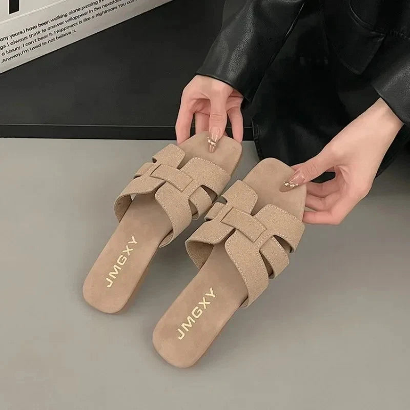 Summer New Flat Bottom Non-slip Outdoor Open Toe Beach Sexy Fashion Slides Shoes