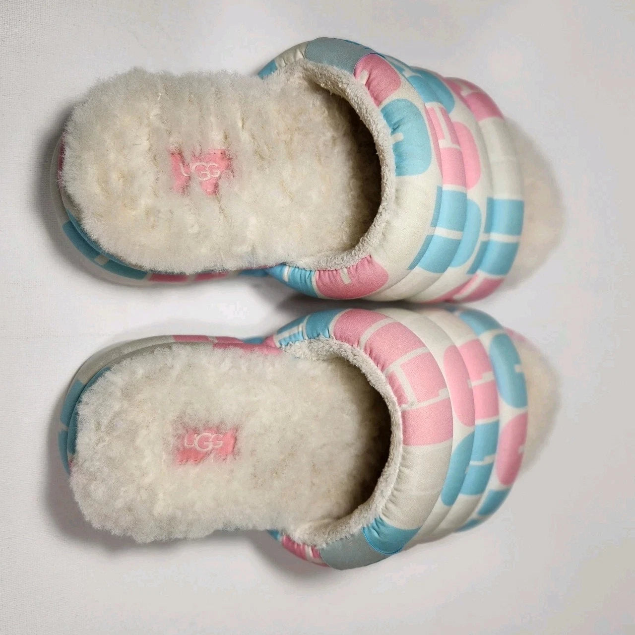 UGG Unisex Chunky Maxi Platform Sheepskin Slide Sandals Pink/Blue Sz W 8.5 /M 7