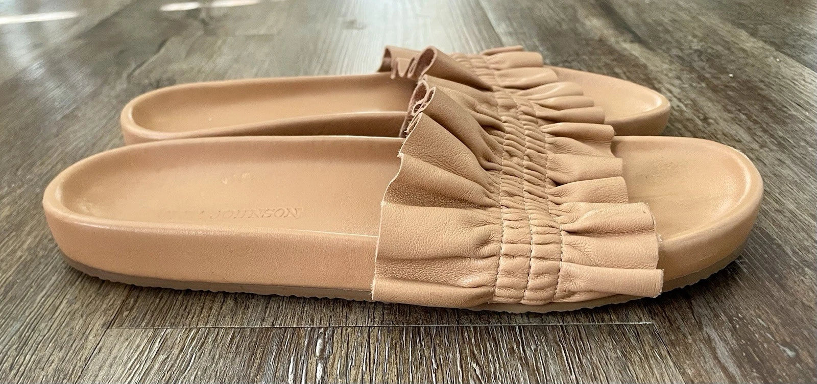 Ulla Johnson Sandals Slides Shoes US 8.5 Rex Wave Ruffle Leather Luxury Classic