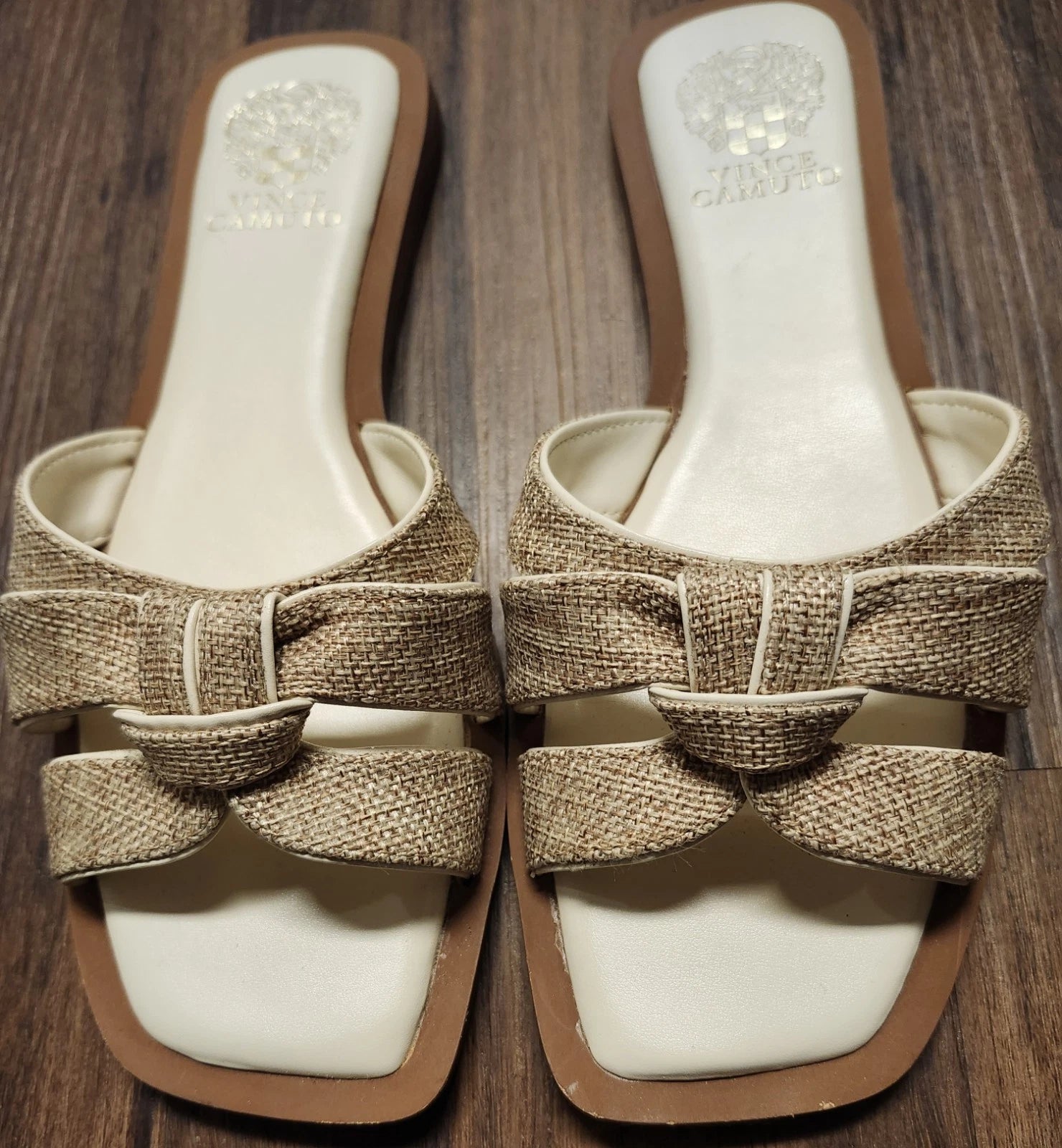 Womens Sz 8M Vince Camuto Flat Slide On Sandals, Tan w Burlap Style Straps, EUC