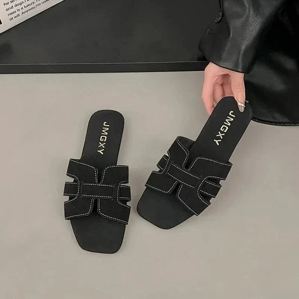 Summer New Flat Bottom Non-slip Outdoor Open Toe Beach Sexy Fashion Slides Shoes