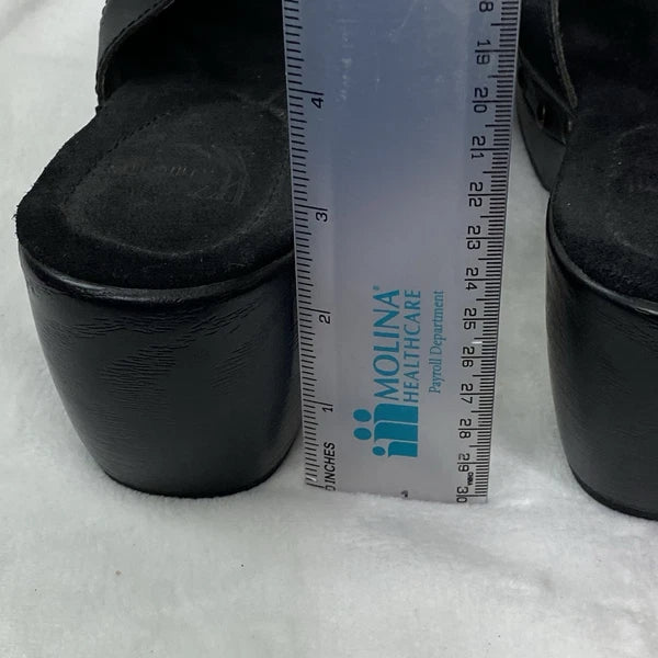 White Mountain Shoes Style: Bebop Sandal Woman's Open Toe Black Size 8M