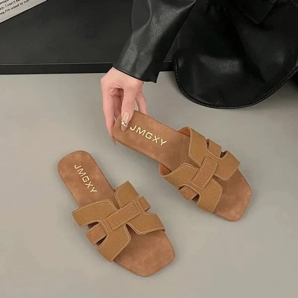 Summer New Flat Bottom Non-slip Outdoor Open Toe Beach Sexy Fashion Slides Shoes